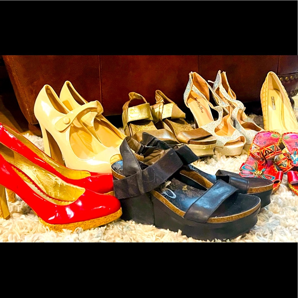 Used shoes heels feet